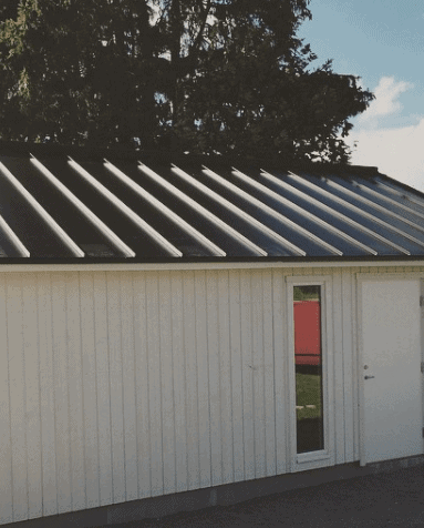 Garage med plåttak Plannja Trend