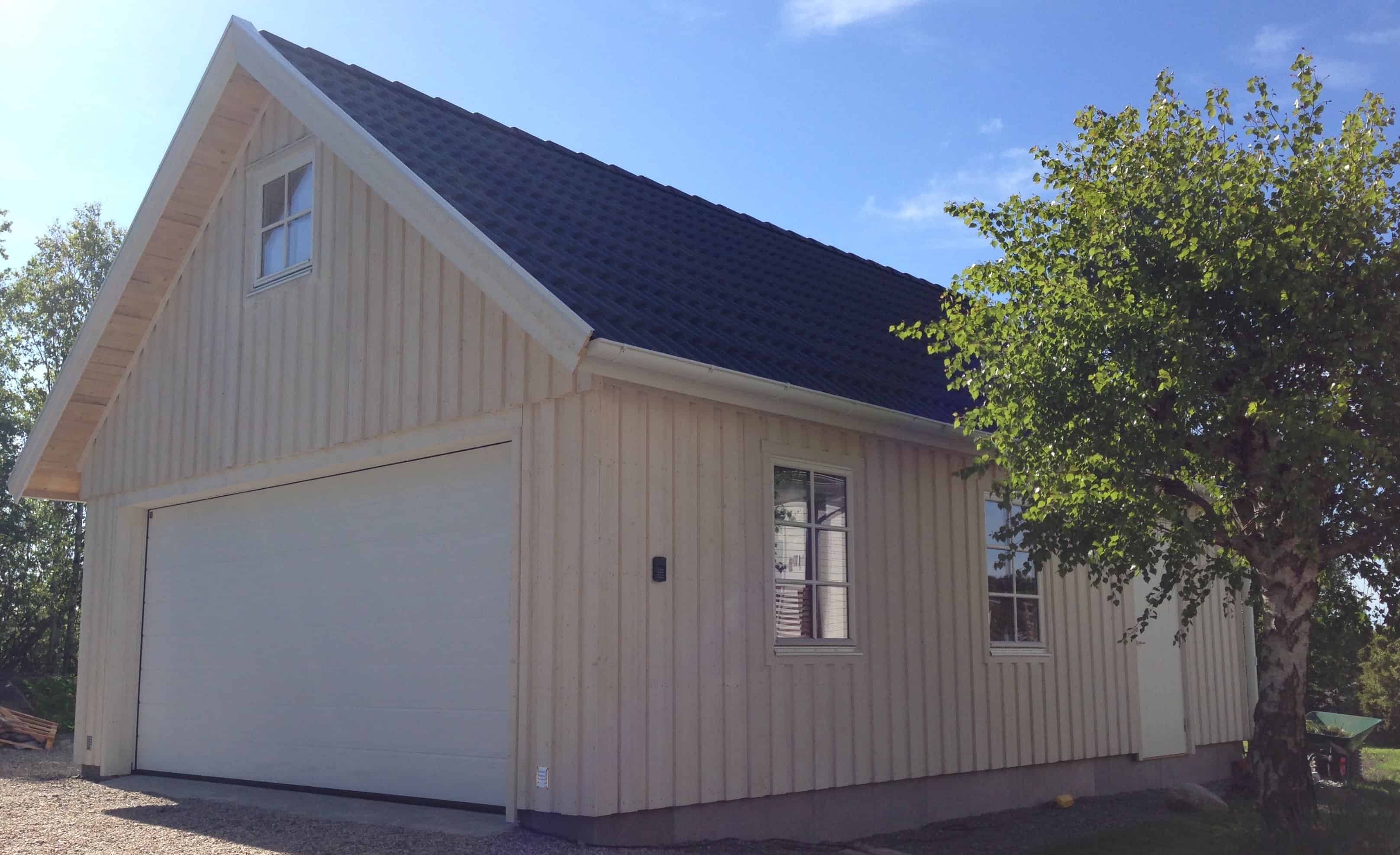 Dubbelgarage grundmålat