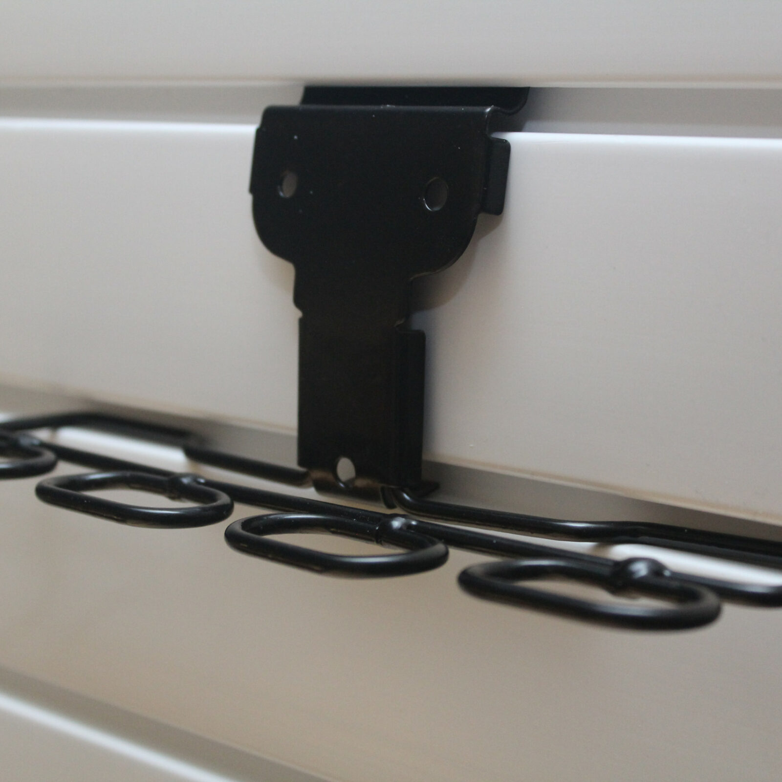 Tånghållare väggpanel